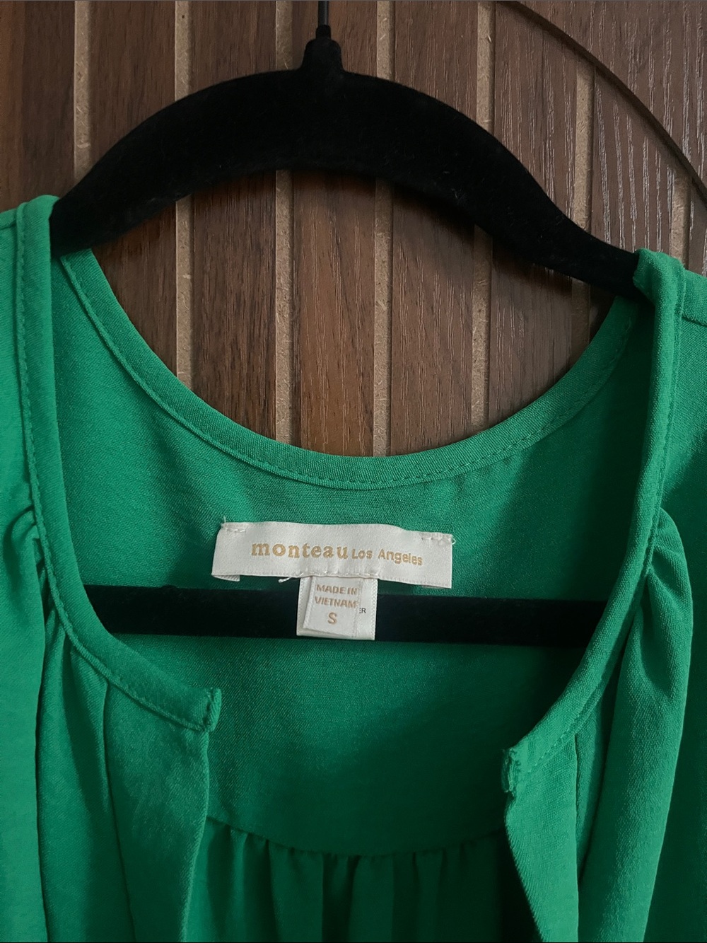 Emerald Green Flutter Sleeve Maxi Dress - Picture 5 of 5